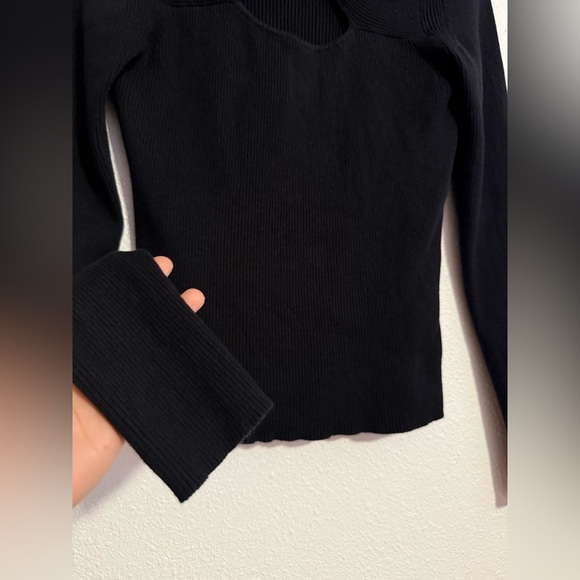 SAMSOE SAMSOE Everly Twist Cut-Out Crewneck Sweater - Picture 3 of 6